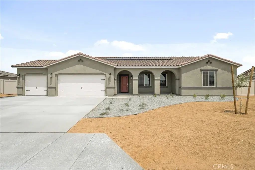 14878 Desert Lily Court, Apple Valley