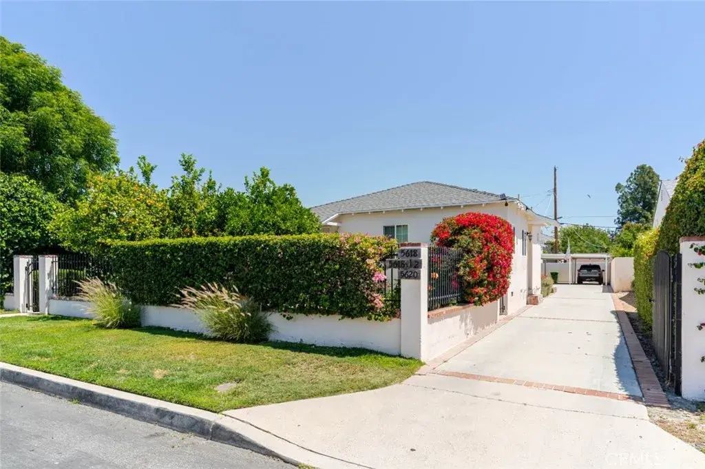 5618 Riverton Avenue, North Hollywood