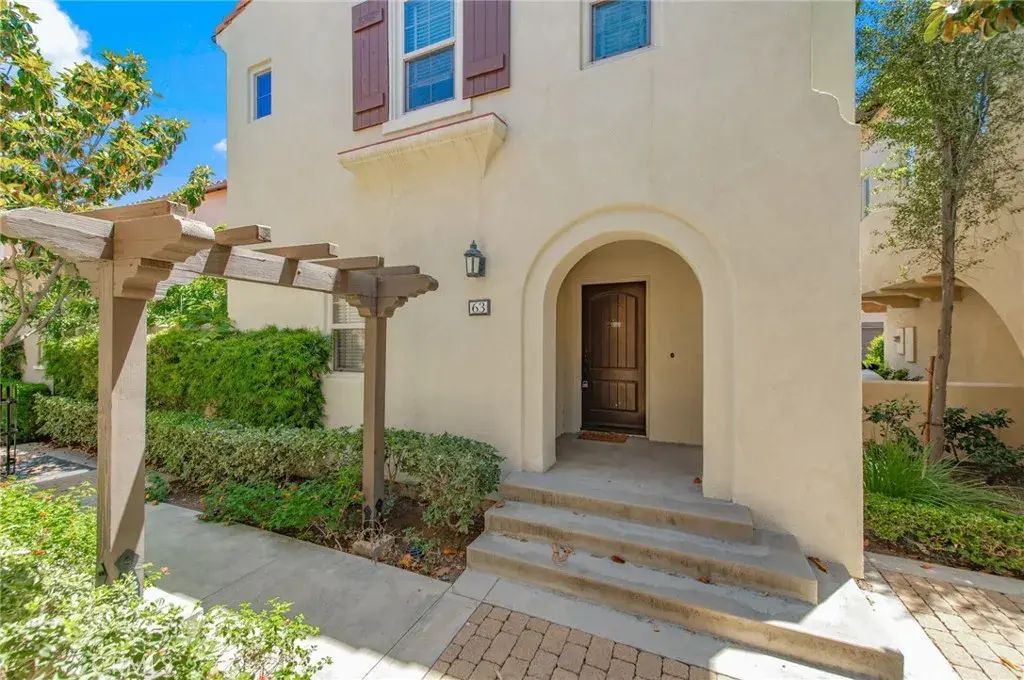 63 Costa Brava, Irvine