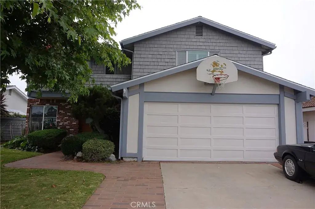 9281 Woodcrest, Huntington Beach