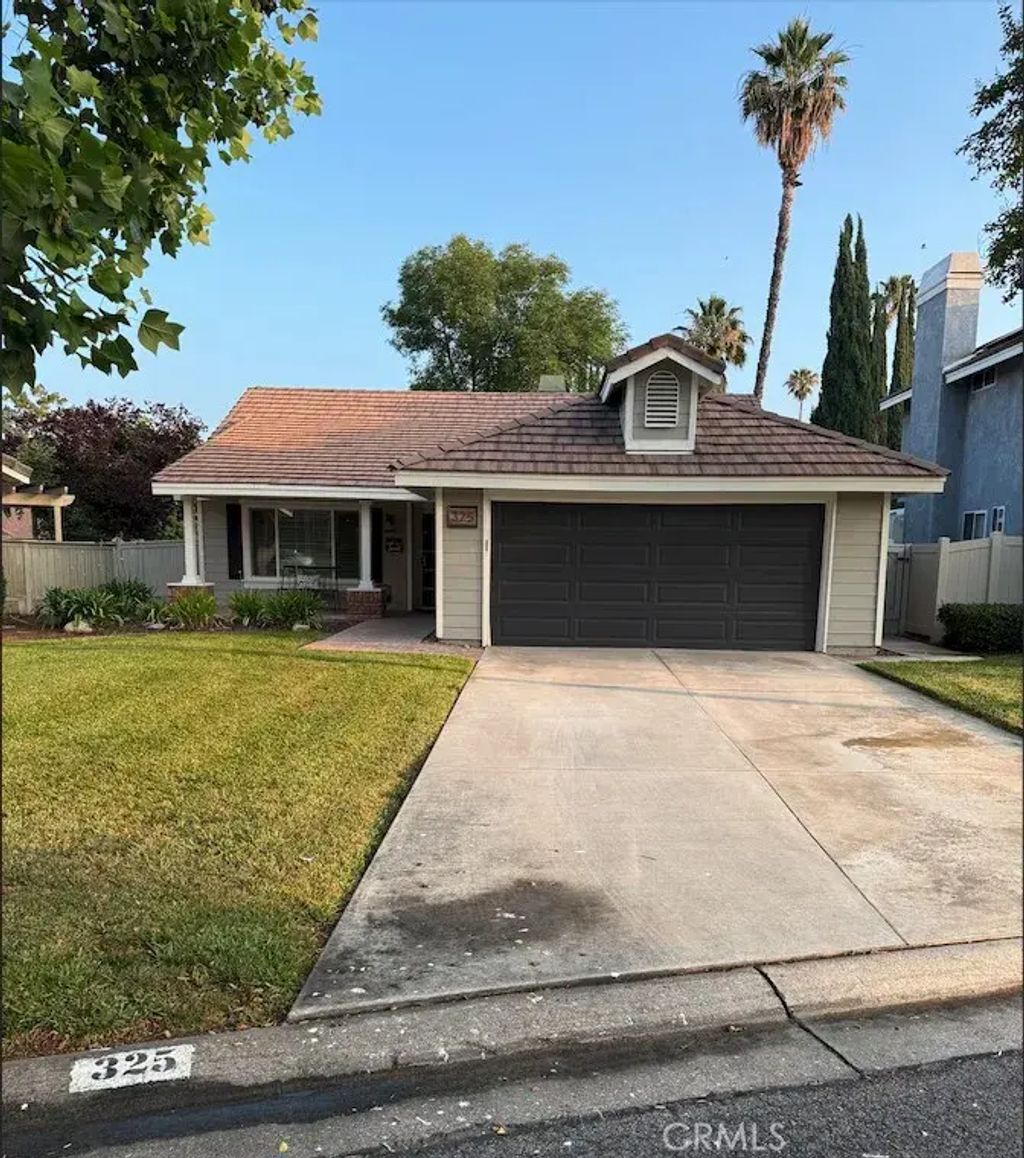 325 Van Ness, Redlands