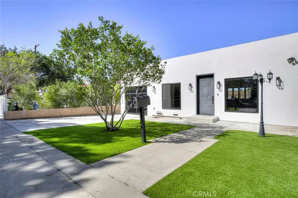 10823 Parr, Sunland