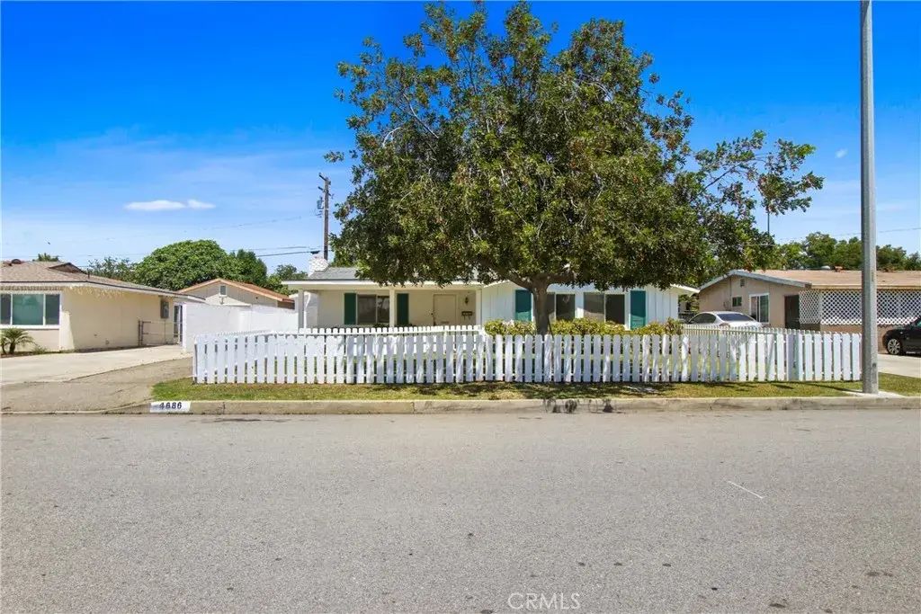 4686 Evart Street, Montclair