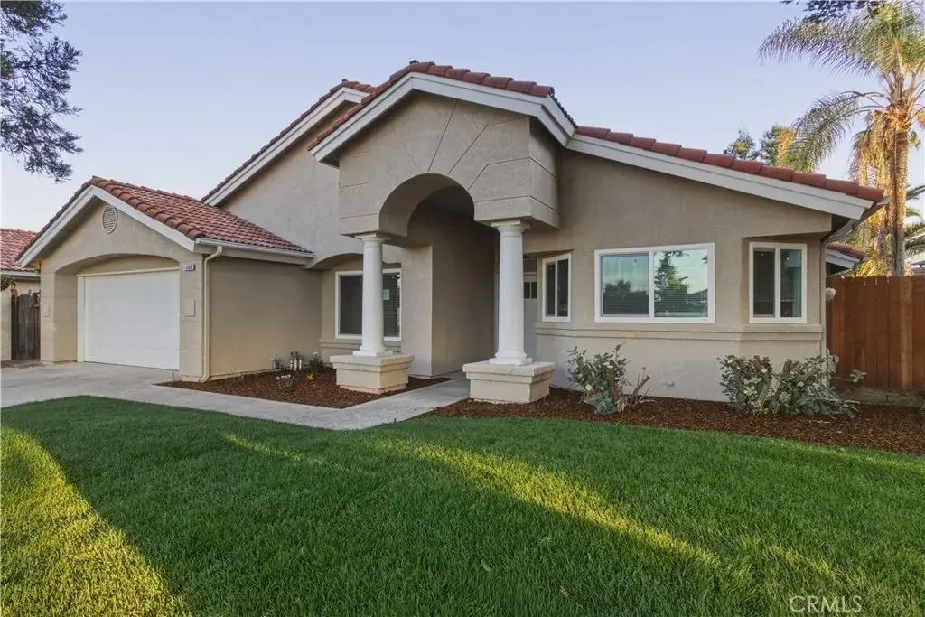 1809 E Serena, Fresno