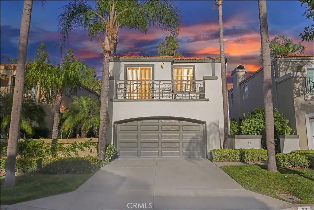 12 Hawaii, Aliso Viejo
