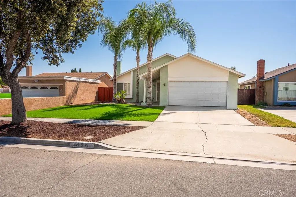 6732 San Joaquin, Riverside