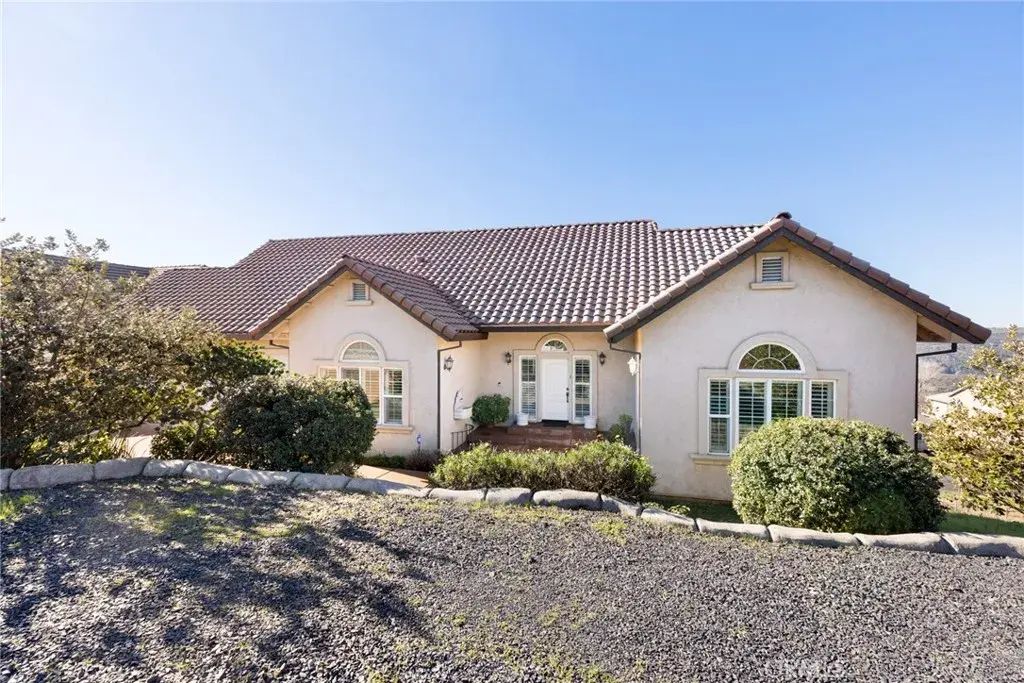 4451 Casa Sierra Vista, Paradise
