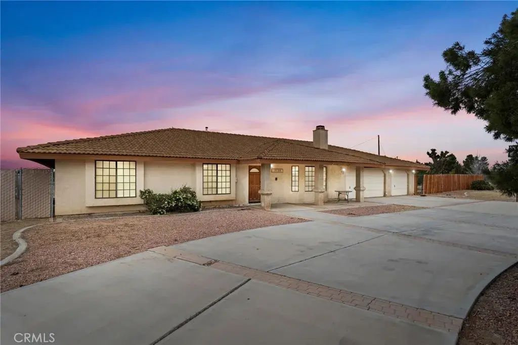 15160 Cheyenne, Apple Valley