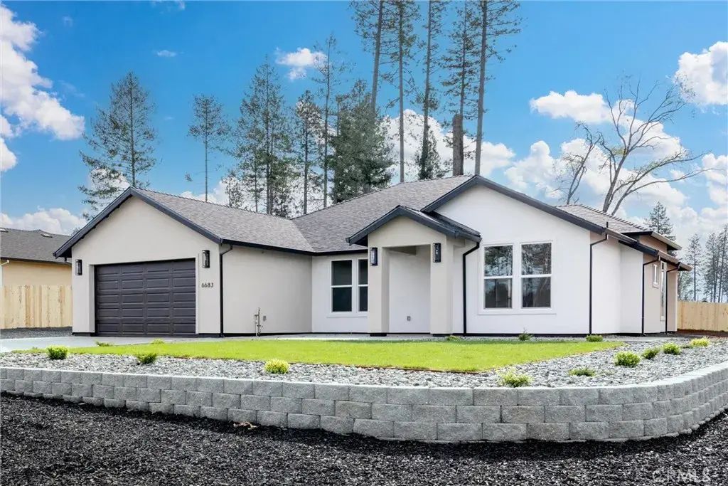 6683 Woodland Drive, Paradise