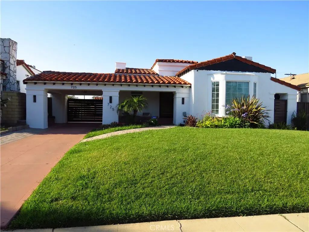 725 W 111th Street, Los Angeles