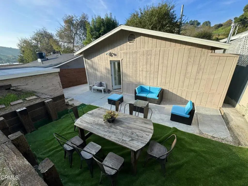 3538 Sierra Street, Los Angeles