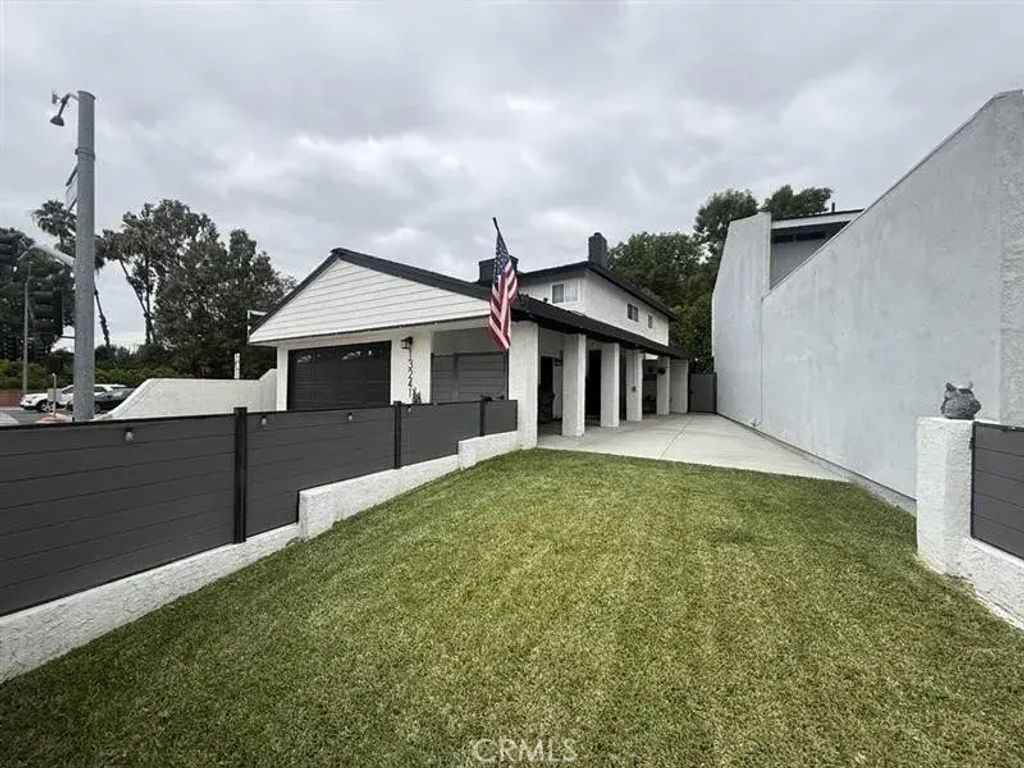 13241 Oakwood, La Mirada