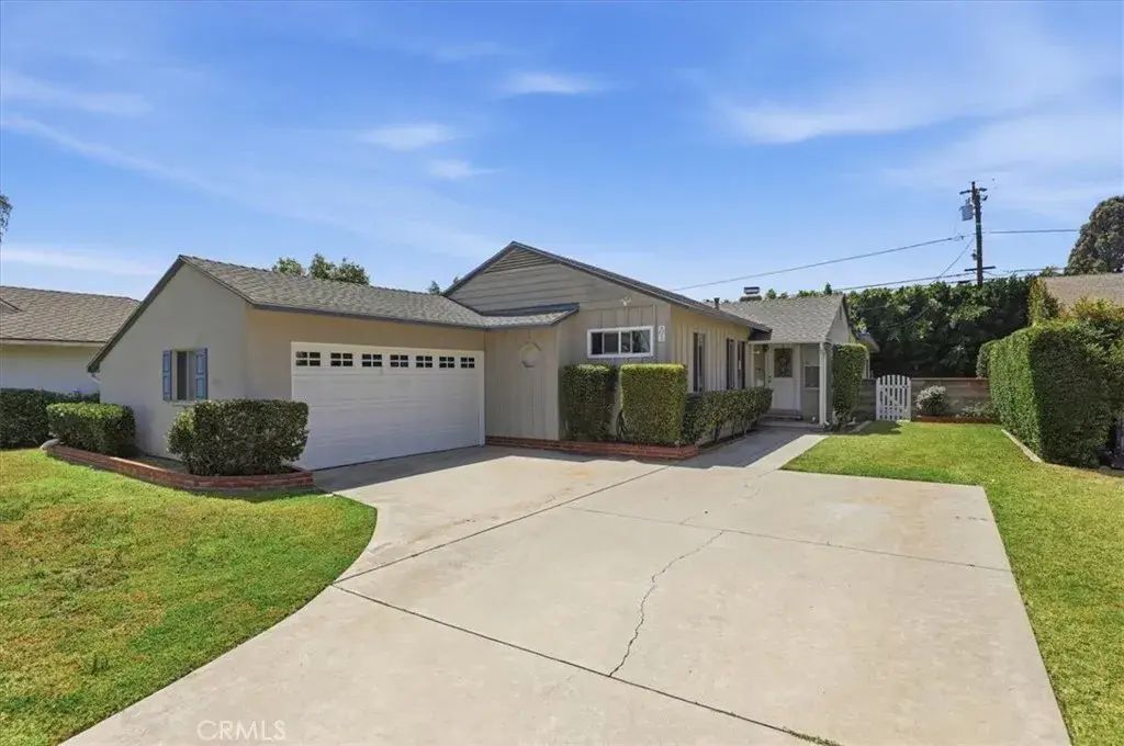 9155 Arrington Avenue, Downey