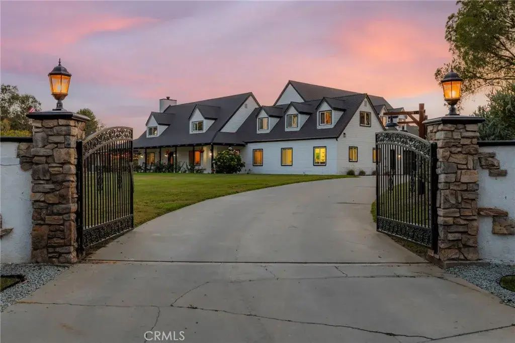 42525 Calle Capistrano, Temecula