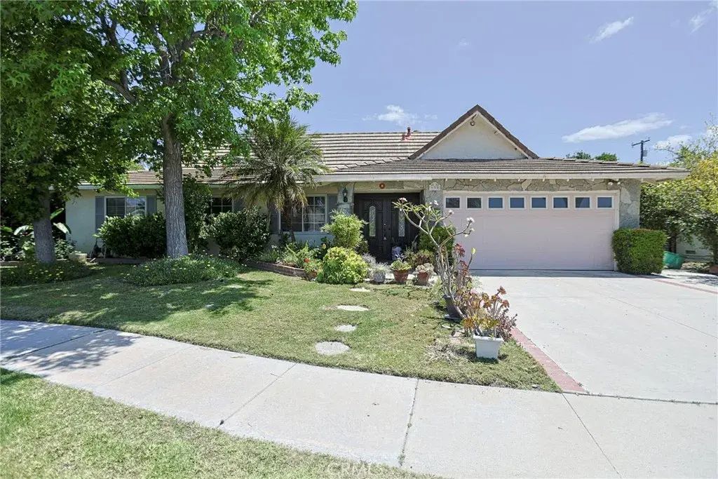 990 S Siet Place, Anaheim