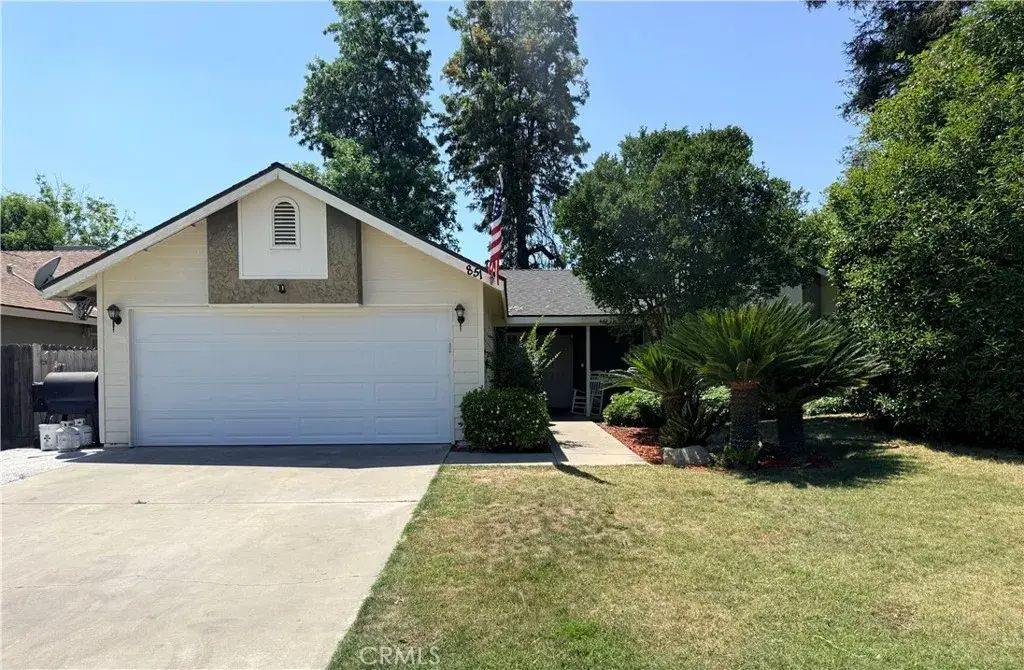851 N Crenshaw, Visalia