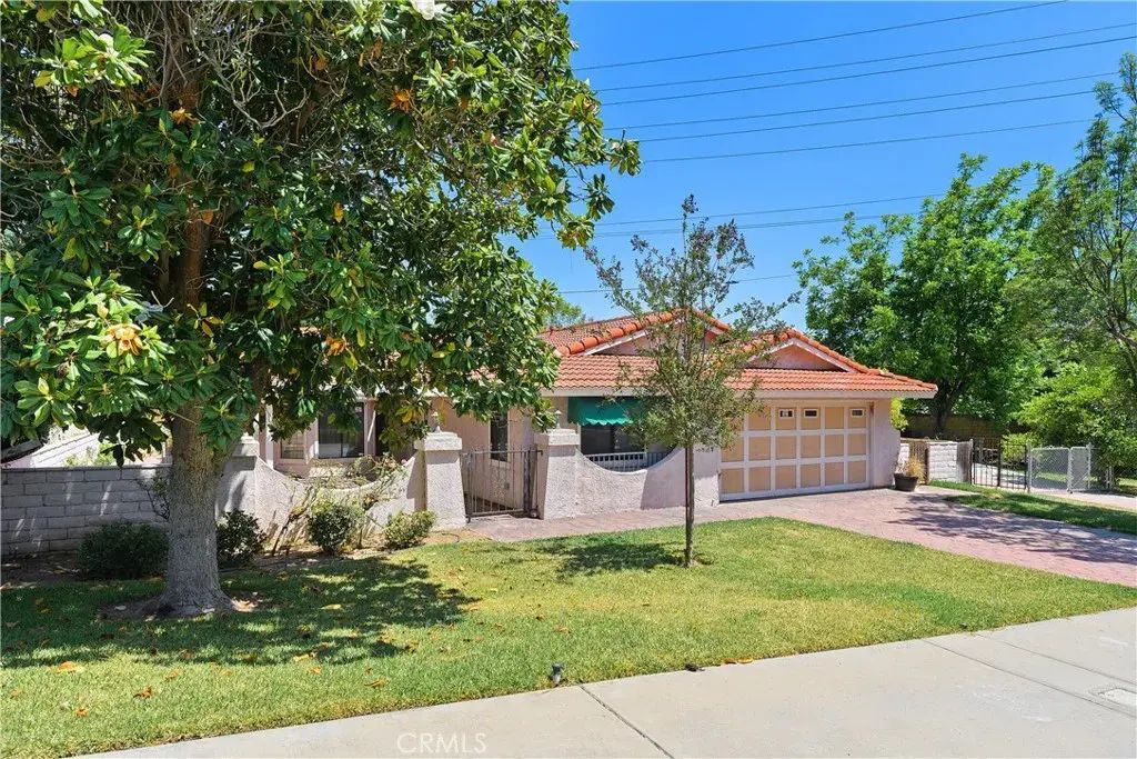 3330 Highcliff, Riverside