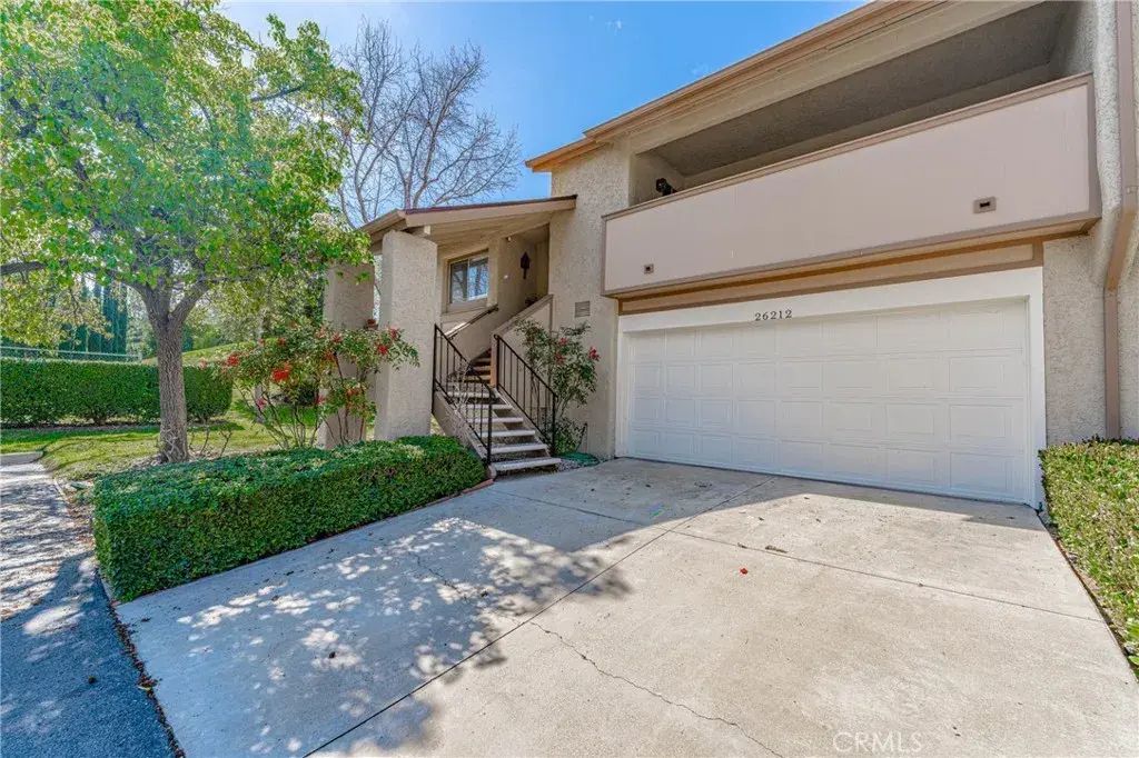 26212 Rainbow Glen, Newhall