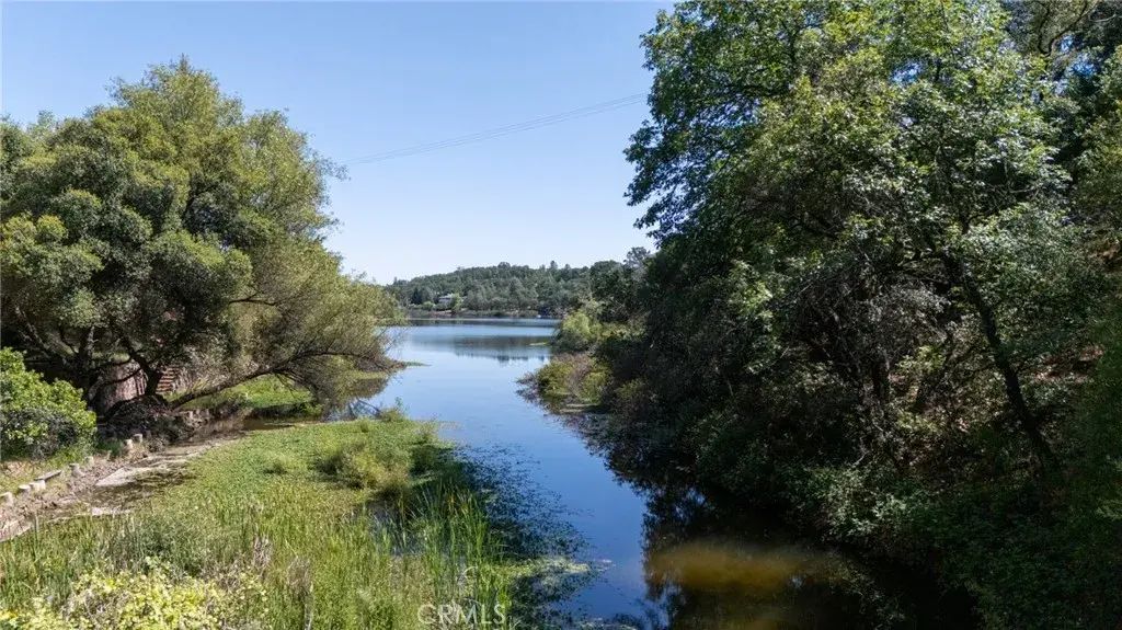 16985 Knollview, Hidden Valley Lake