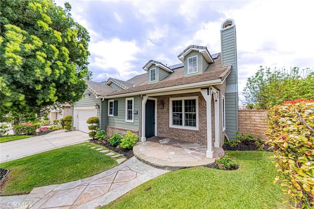26915 Alder Court, Valencia