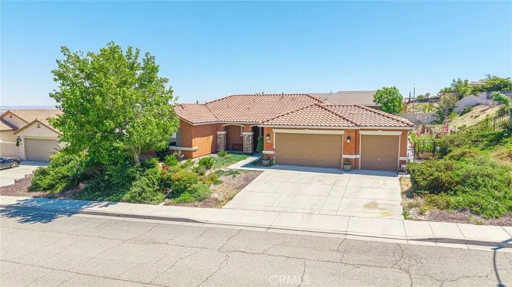 41630 Port, Palmdale