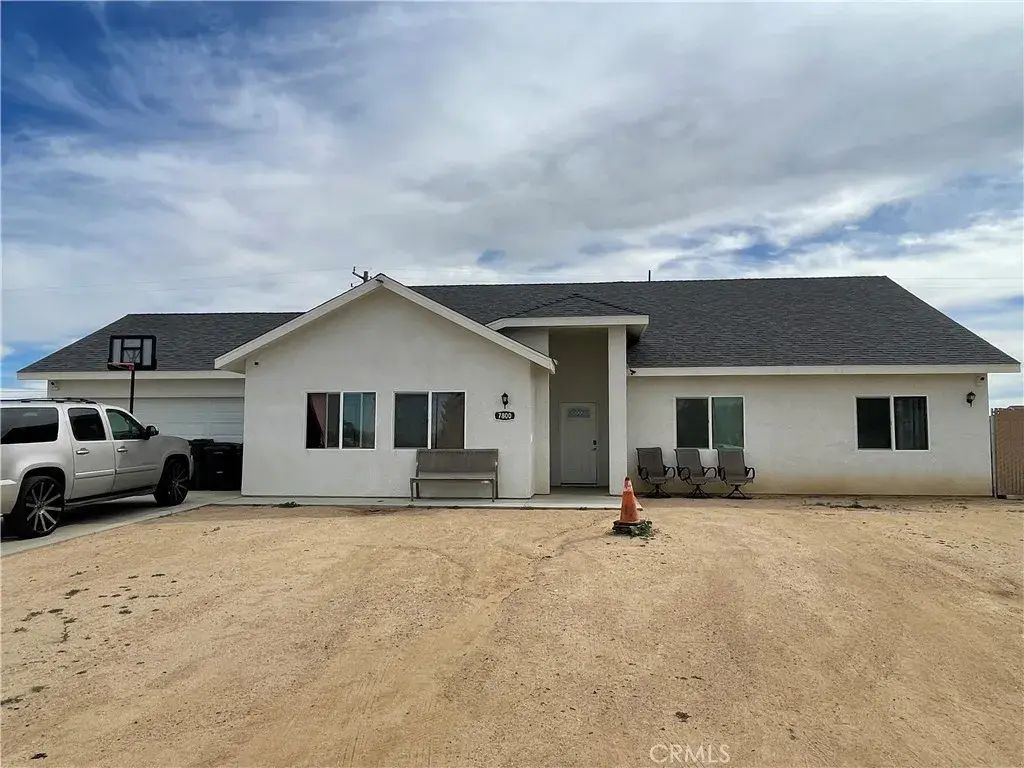 7800 Bay Avenue, California City