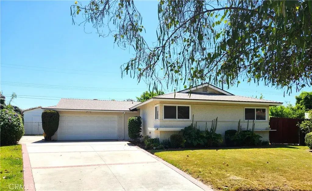 738 Lasena Court, Pomona