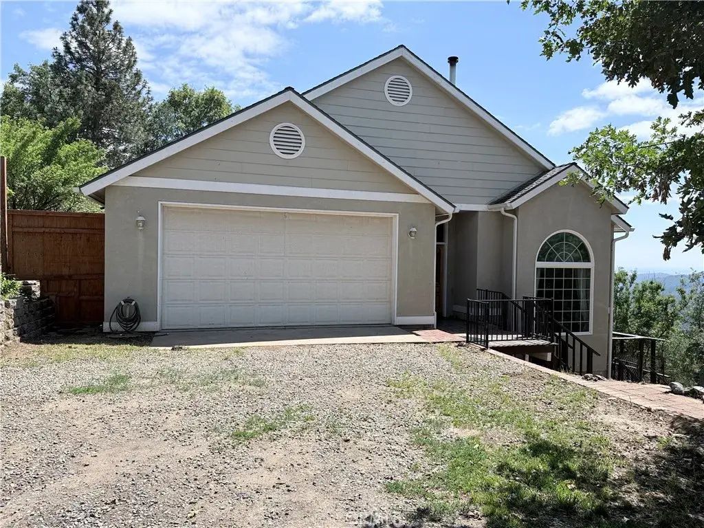 34914 Sneezeweed Lane, North Fork