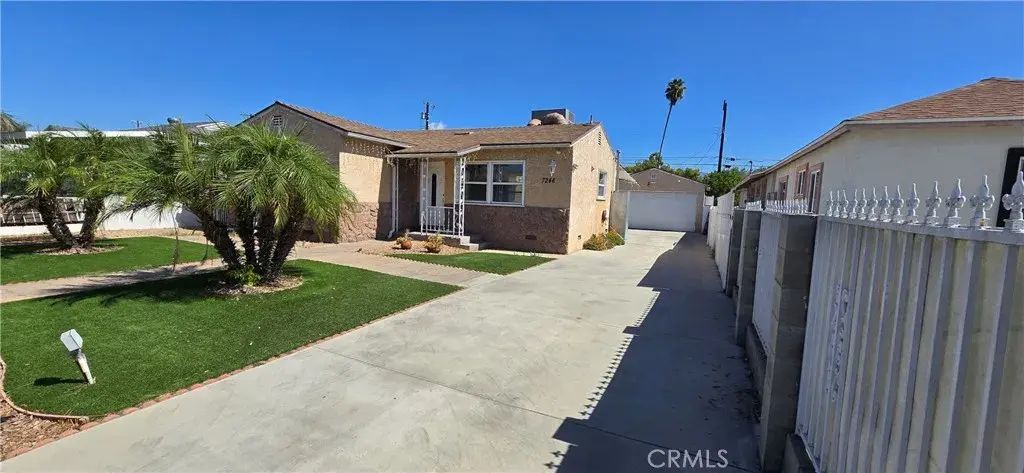 7246 Case, Sun Valley