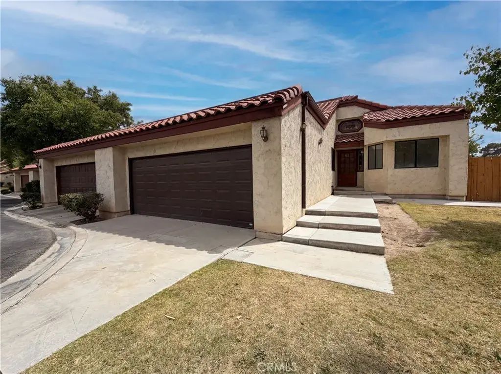 441 Tepatitlan Court, Ridgecrest
