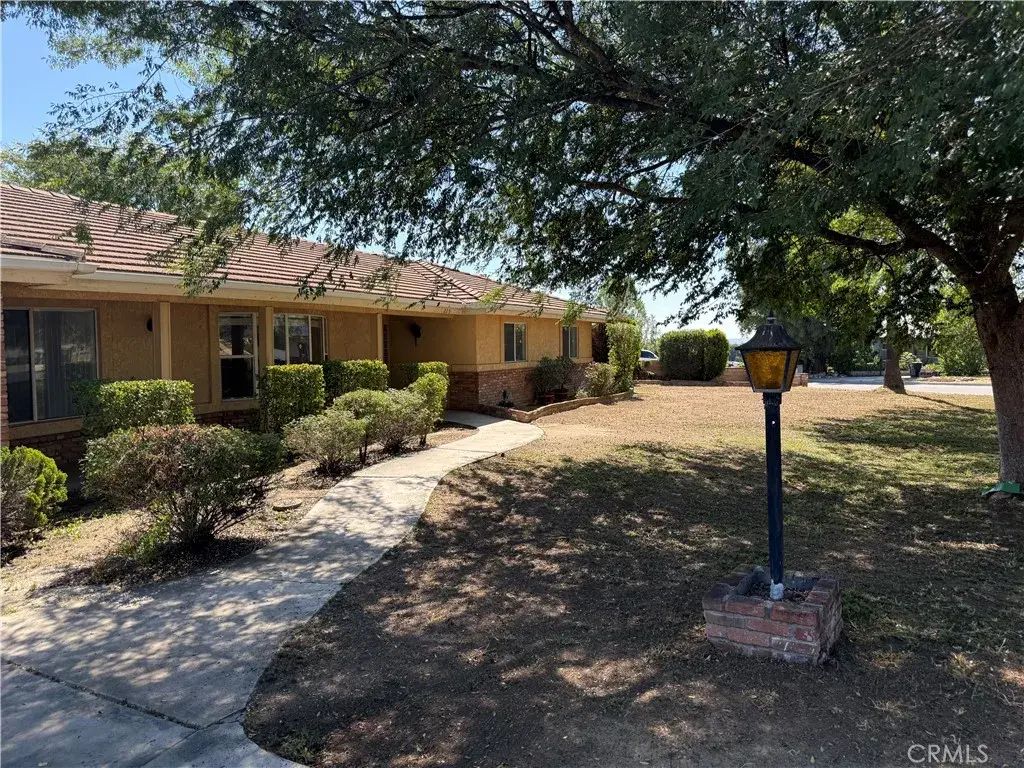225 Summit View, Calimesa