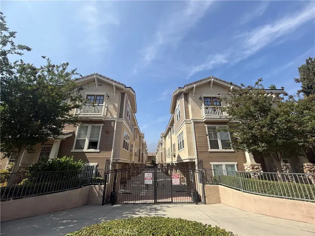 719 Arcadia B, Arcadia