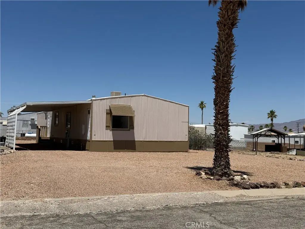 148600 Panoply, Needles