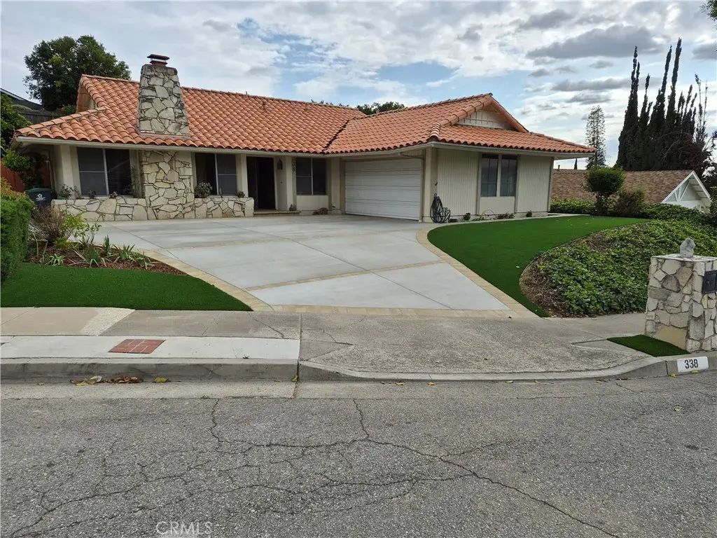 338 E Blossom Place, Brea