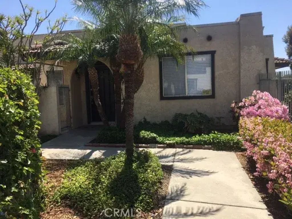 5751 Laguna Way, Cypress