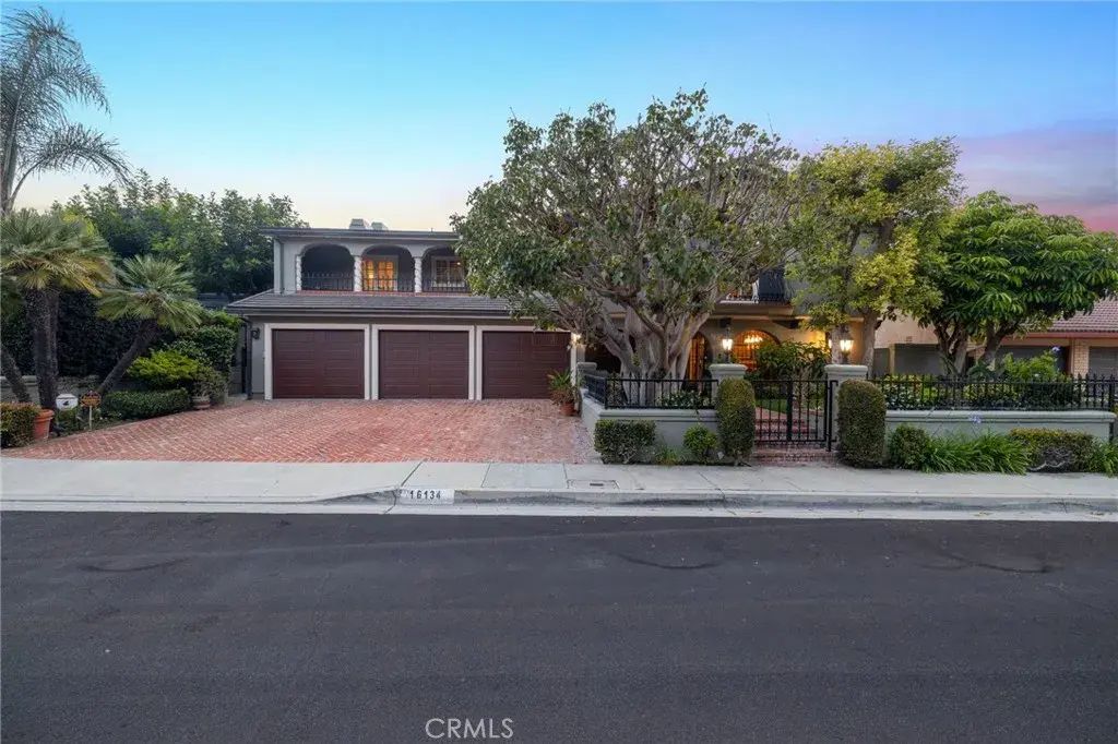 16134 Lomacitas Lane, Whittier