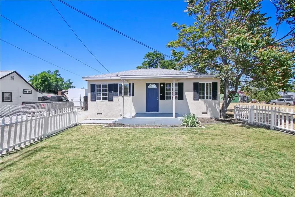 26359 Girard, Hemet
