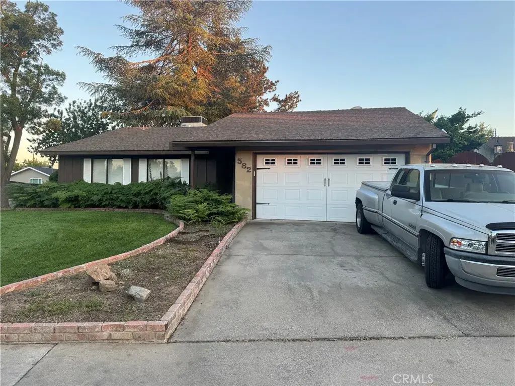 582 Sunset Drive, Merced
