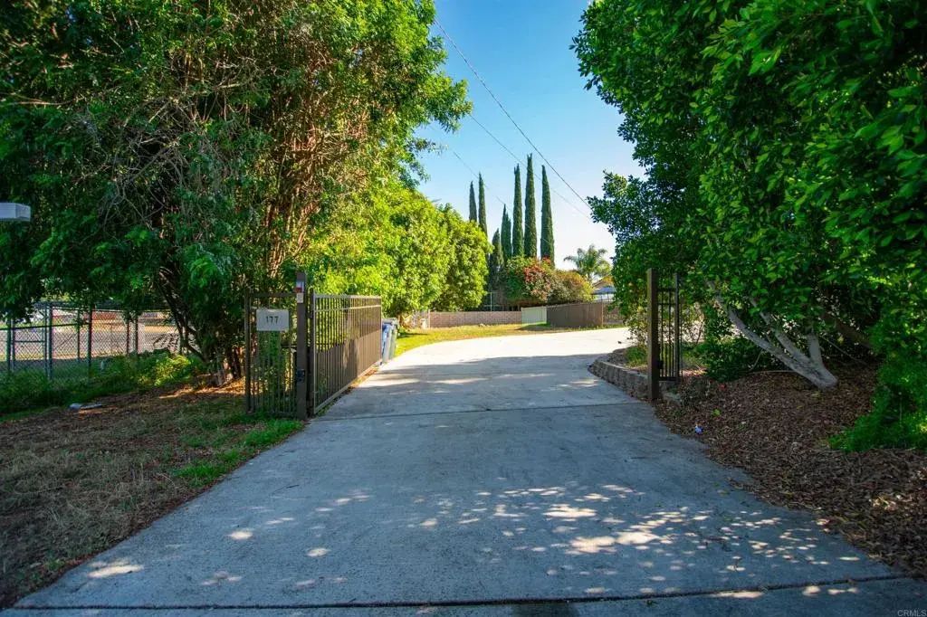 177 Barhaven Lane, Fallbrook