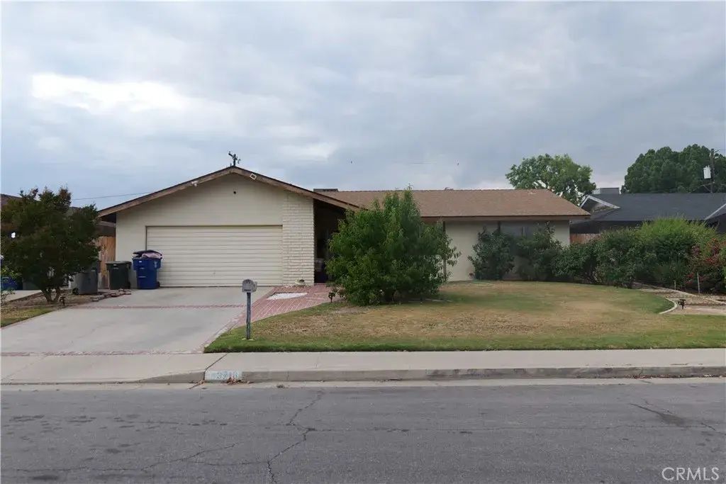 3718 Barbara Avenue, Bakersfield