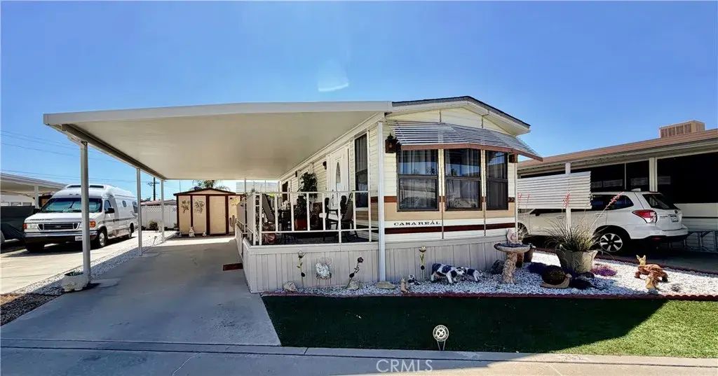 1295 S Cawston Avenue 262, Hemet