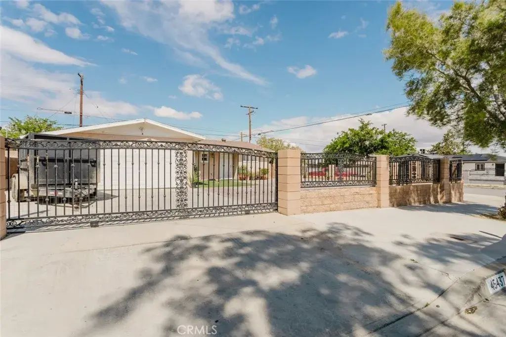 45437 Andale Avenue, Lancaster