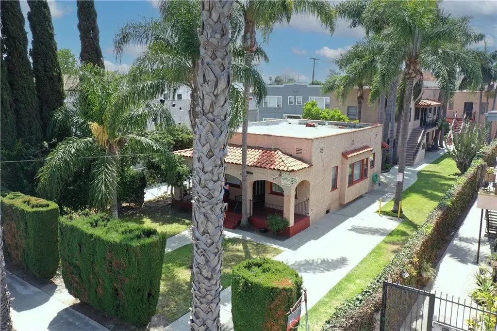 1130 E 5th Street, Long Beach