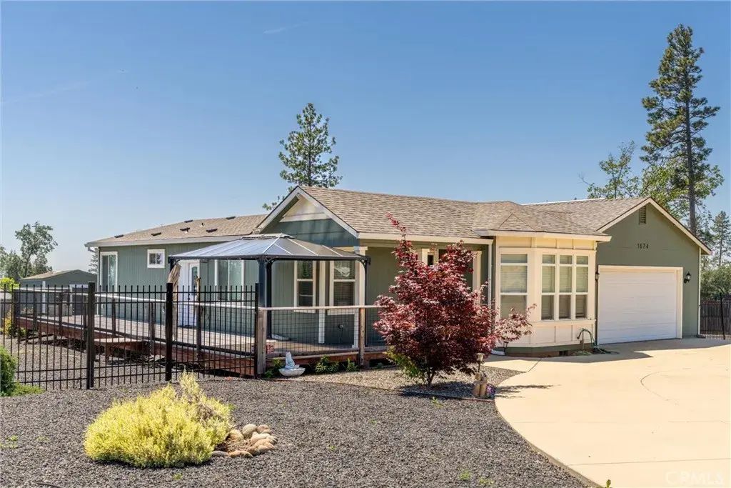 1674 Flicker, Paradise
