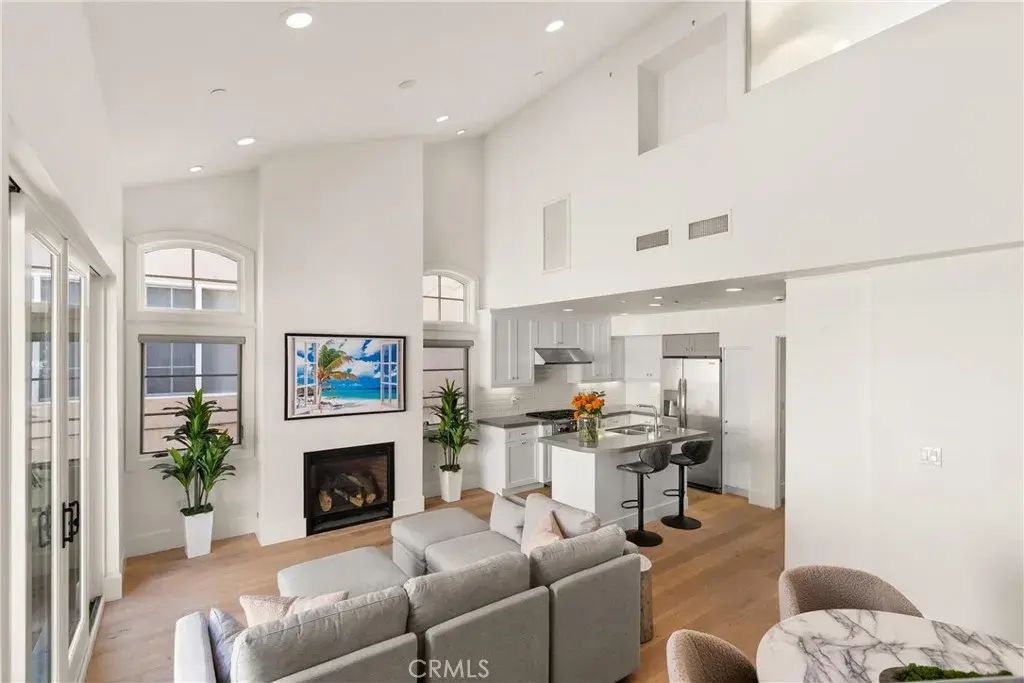 606 Marigold Avenue, Corona Del Mar