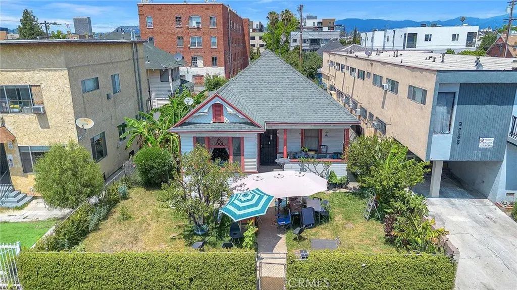 2261 W 15th Street, Los Angeles