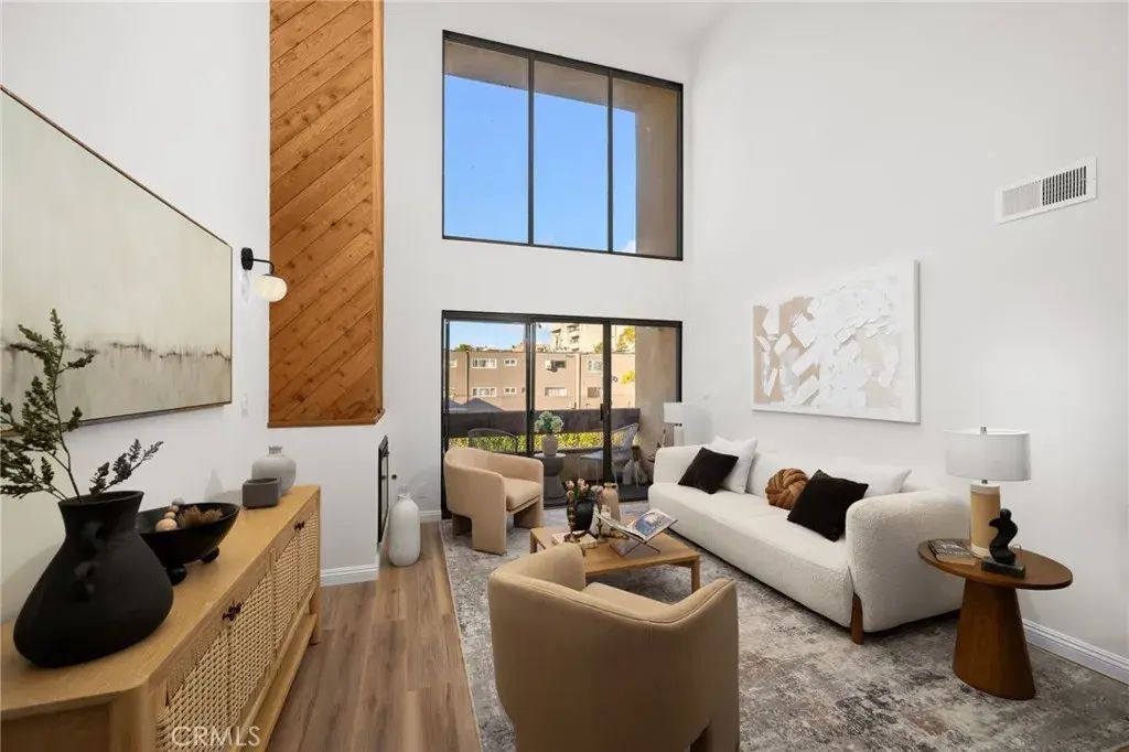 300 S Reno Street 303, Los Angeles