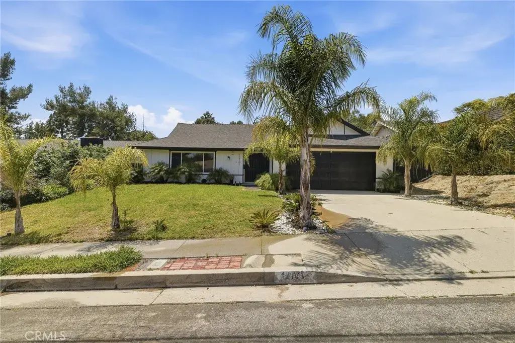 12101 Gerald, Granada Hills