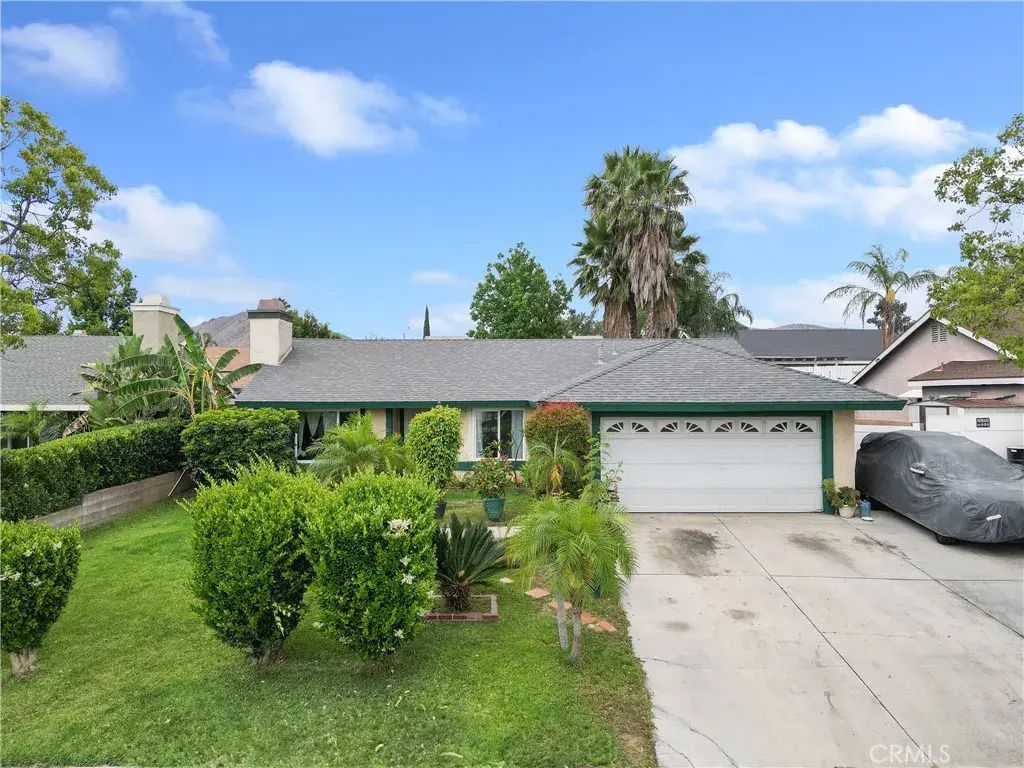 5242 La Salle, Riverside