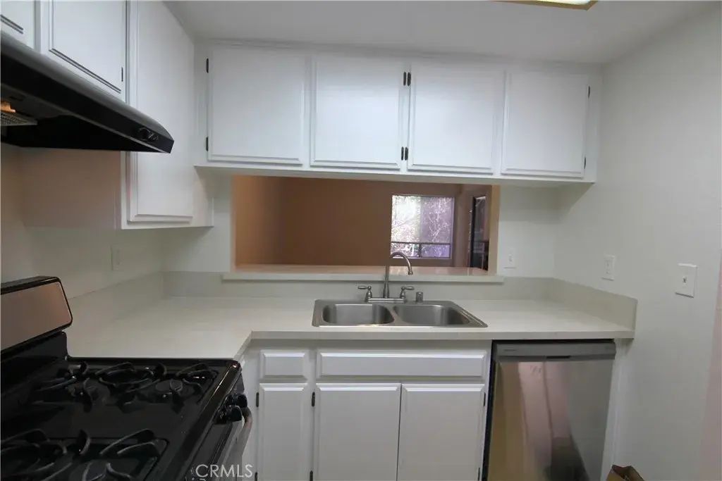 645 Pacific 303, Long Beach